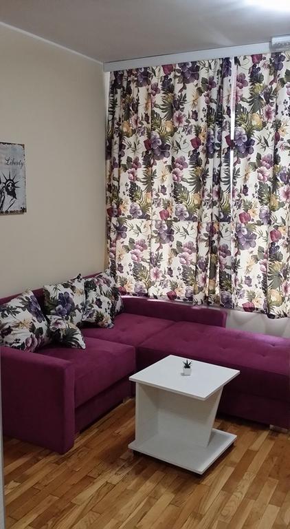 Apartments Secer Sokak Surcin Екстер'єр фото